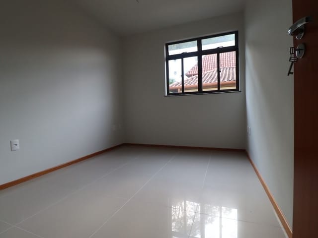 Apartamento 2 quartos e 1 banheiro, à venda, no bairro Santa Helena em Juiz de Fora