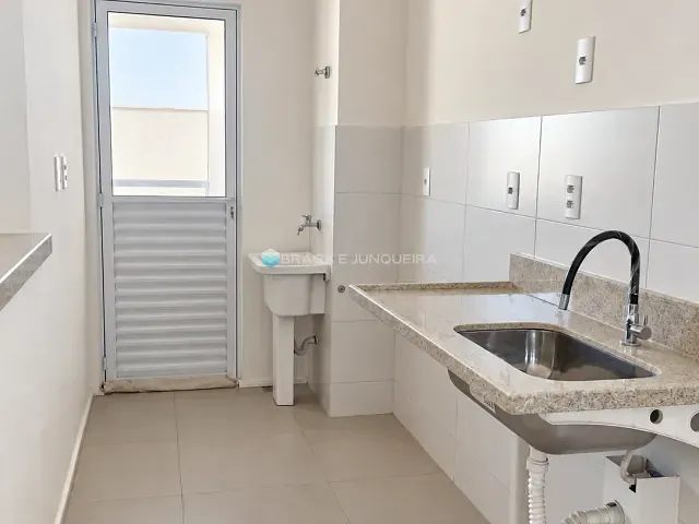 Apartamento 2 quartos e 2 banheiros, à venda, no bairro Jardim Ouro Verde em São José do Rio Preto