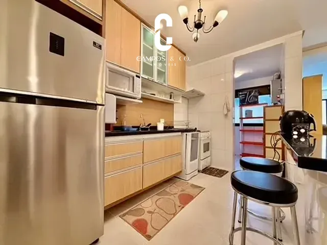 Apartamento 3 quartos e 2 banheiros, à venda, no bairro Vila Capivari em Campos Do Jordão