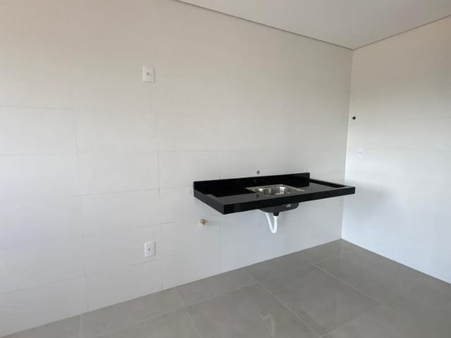 Apartamento com 70m² 2 quartos e 1 banheiro, à venda, no bairro Cariobinha em Americana