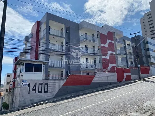 Apartamento 3 quartos e 2 banheiros, para alugar, no bairro Universitário em Campina Grande