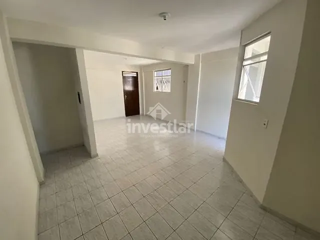 Apartamento 3 quartos e 2 banheiros, para alugar, no bairro Universitário em Campina Grande