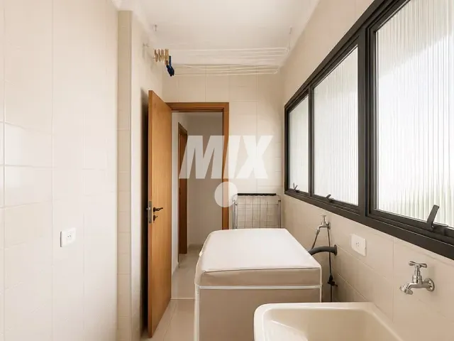 Apartamento 3 quartos e 5 banheiros, à venda, no bairro Moema em São Paulo