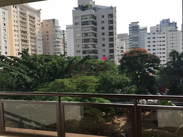 Apartamento 4 quartos e 6 banheiros, à venda ou para alugar, no bairro Vila Nova Conceição em São Paulo