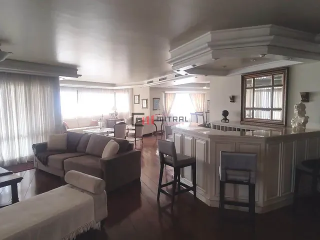 Apartamento com 553m² 4 quartos e 6 banheiros, à venda, no bairro Centro em Londrina