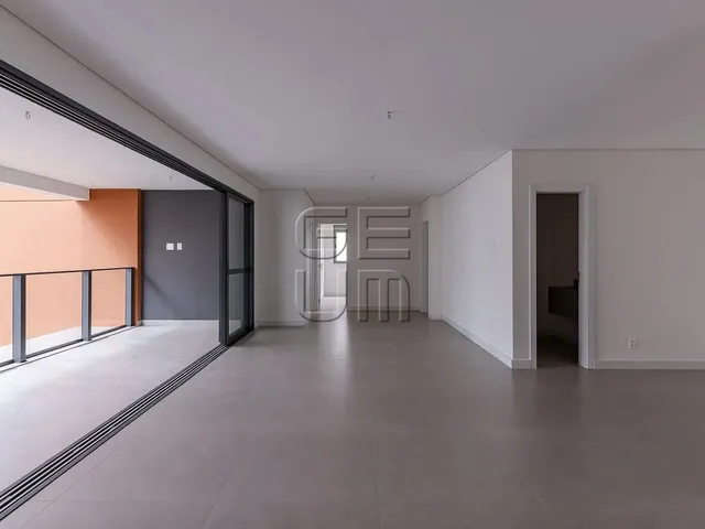Apartamento com 271m² 3 quartos e 4 banheiros, à venda, no bairro Gleba Palhano em Londrina