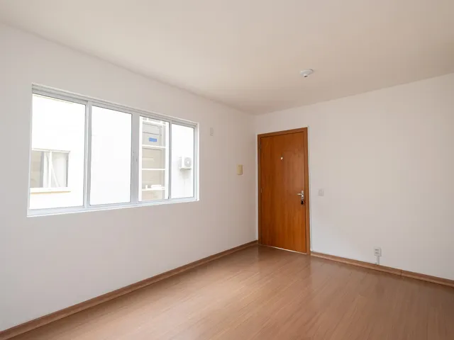 Apartamento com 53m² 2 quartos e 1 banheiro, para alugar, no bairro Fragata em Pelotas