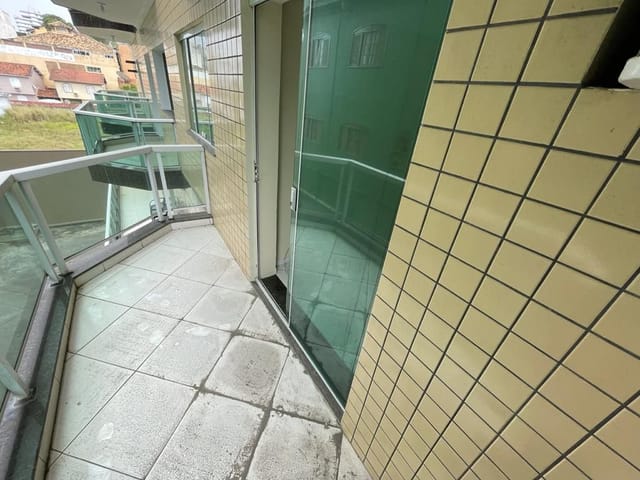 Apartamento 2 quartos e 1 banheiro, à venda, no bairro Glória em Macaé