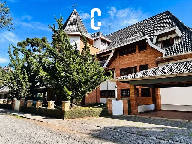 Apartamento com 399m² 3 quartos e 4 banheiros, à venda, no bairro Vila Iara em Campos do Jordão