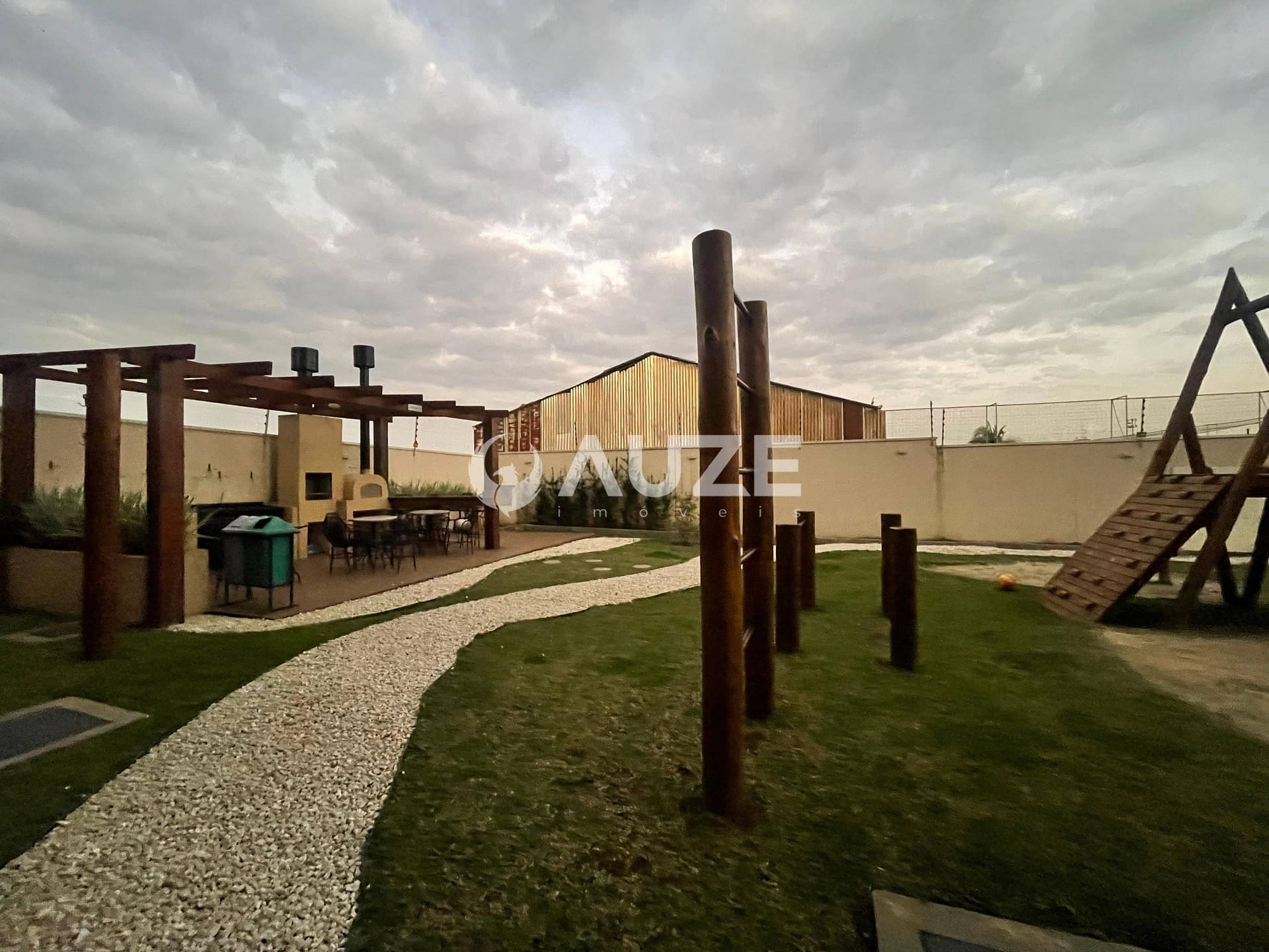 Apartamento à venda com 2 quartos, 48m² - Foto 25