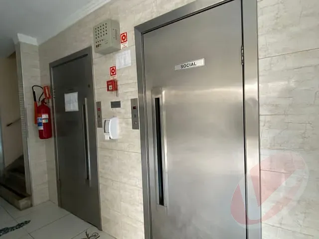 Apartamento 2 quartos e 2 banheiros, à venda, no bairro Tupi em Praia Grande