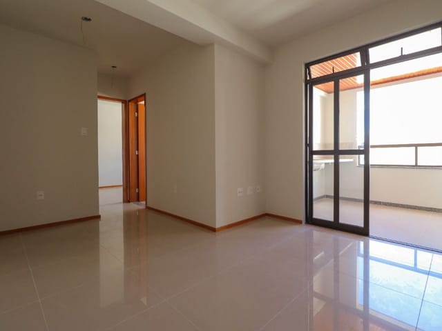 Apartamento 2 quartos e 2 banheiros, à venda, no bairro Santa Helena em Juiz de Fora