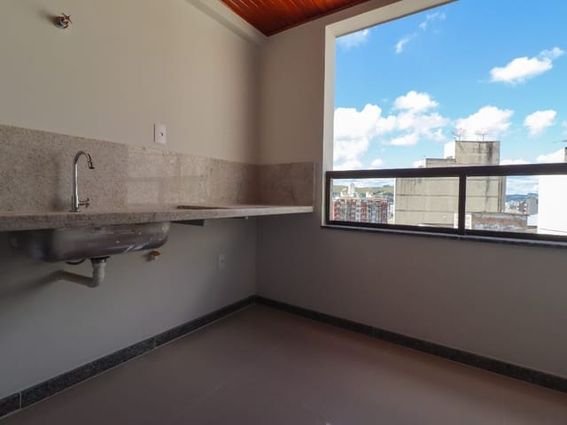 Apartamento 2 quartos e 2 banheiros, à venda, no bairro Santa Helena em Juiz de Fora