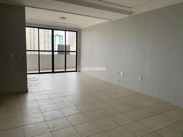 Apartamento 3 quartos e 2 banheiros, à venda, no bairro Centro em Campos dos Goytacazes