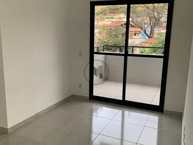 Apartamento 2 quartos e 1 banheiro, à venda, no bairro Olaria José Benedito em Guaratinguetá