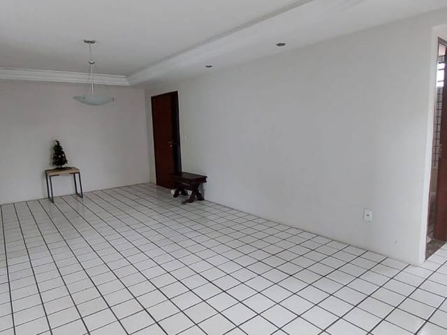 Foto do Apartamento - Apartamento à venda com 230m², 4 dormitórios, sendo 3 suites e 2 vagas de garagem no Edf. Taurus, Parnamirim, Recife, PE. | Tânia Macêdo Imóveis