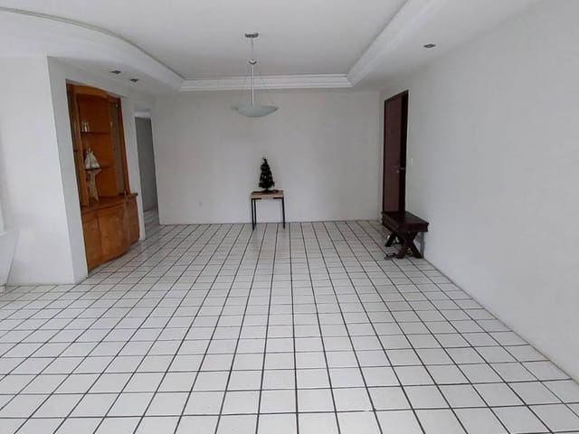 Foto do Apartamento - Apartamento à venda com 230m², 4 dormitórios, sendo 3 suites e 2 vagas de garagem no Edf. Taurus, Parnamirim, Recife, PE. | Tânia Macêdo Imóveis