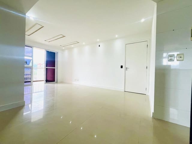 Foto do Apartamento - Nova Barra - Apartamento à venda 2 quartos + dependência reformado, recreio dos bandeirantes, Rio de Janeiro, RJ | Américas Imóveis