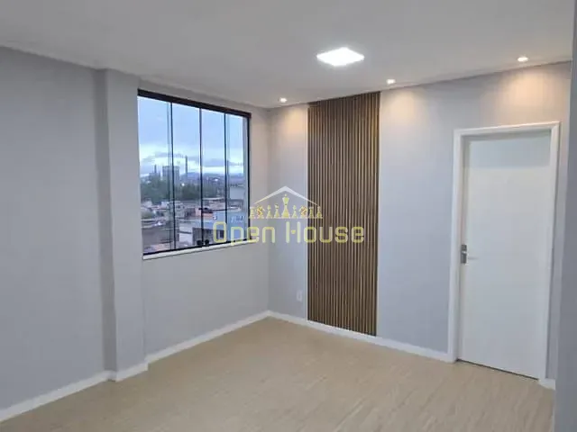 Apartamento 1 quarto e 2 banheiros, à venda, no bairro Retiro em Volta Redonda