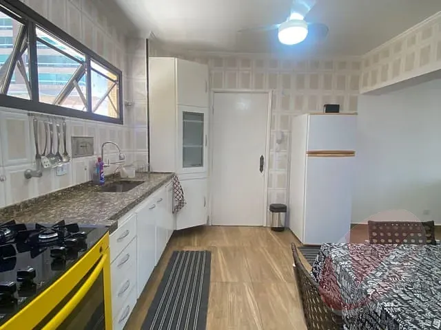 Apartamento 3 quartos e 1 banheiro, à venda ou para alugar, no bairro Caiçara em Praia Grande