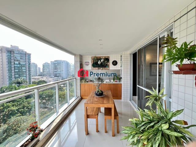 Apartamento 3 quartos e 3 banheiros, à venda, no bairro Barra da Tijuca em Rio de Janeiro