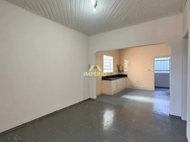 Casa com 230m² 2 quartos e 1 banheiro, para alugar, no bairro Vila Teixeira em Salto