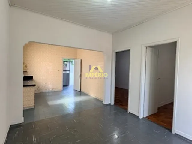 Casa com 230m² 2 quartos e 1 banheiro, para alugar, no bairro Vila Teixeira em Salto
