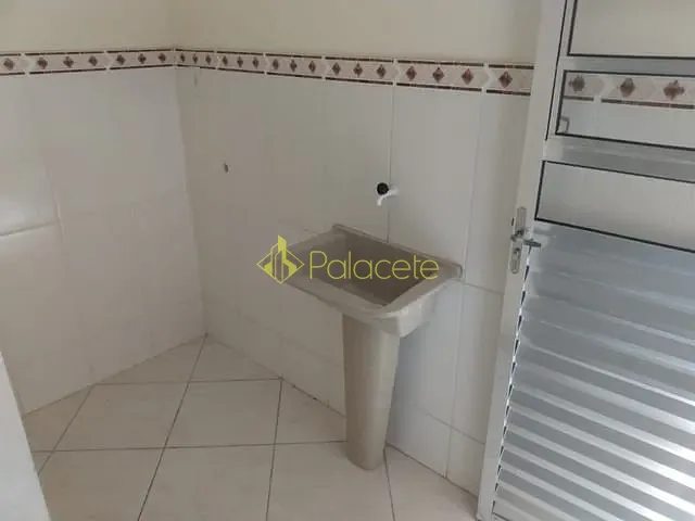 Apartamento 2 quartos e 1 banheiro, à venda, no bairro Residencial Pasin em Pindamonhangaba