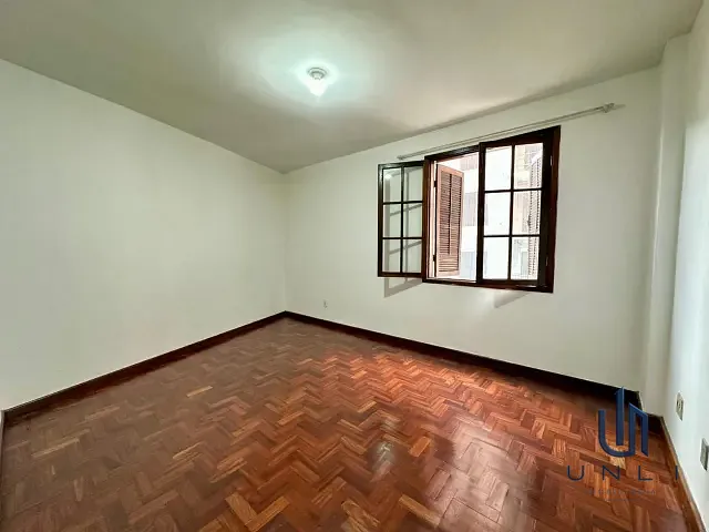 Apartamento 2 quartos e 2 banheiros, à venda, no bairro Centro em Barra Mansa