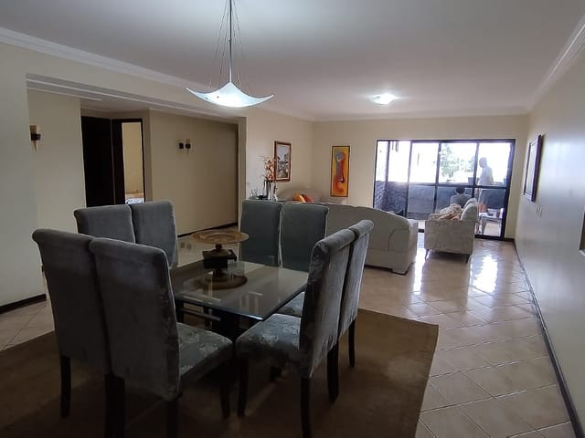 Apartamento com 183m² 4 quartos e 1 banheiro, à venda, no bairro Cabo Branco em João Pessoa