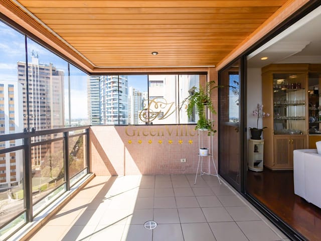 Apartamento com 264m² 4 quartos e 5 banheiros, para alugar, no bairro Cabral em Curitiba