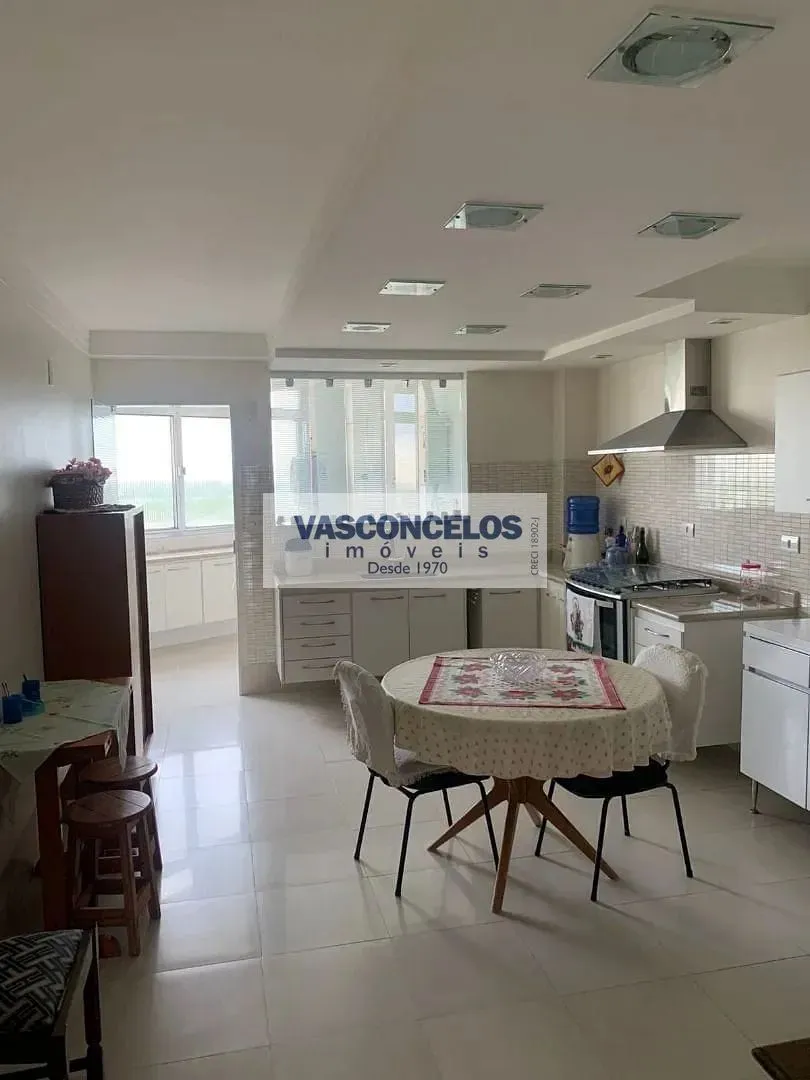 Apartamento, 3 quartos, 160 m² - Foto 1
