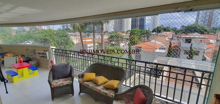 Apartamento, 3 quartos, 170 m² - Foto 1