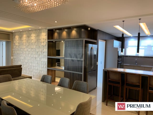 Apartamento com 196m² 3 quartos e 4 banheiros, à venda, no bairro Centro em Ponta Grossa