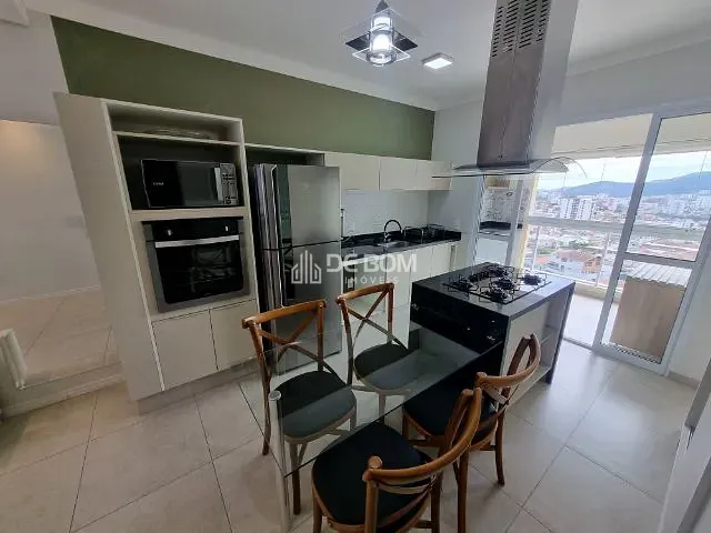Apartamento com 120m² 3 quartos e 2 banheiros, para alugar, no bairro Jardim Country Club em Poços de Caldas