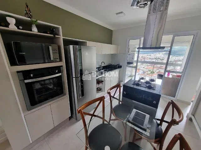 Apartamento com 120m² 3 quartos e 2 banheiros, para alugar, no bairro Jardim Country Club em Poços de Caldas