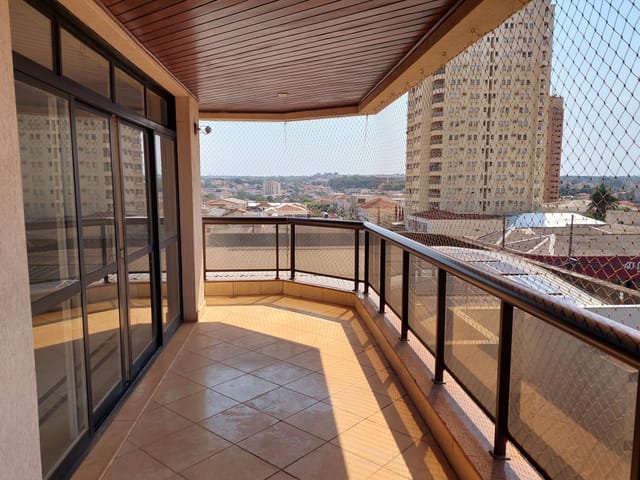 Apartamento com 429m² 3 quartos e 5 banheiros, à venda ou para alugar, no bairro Centro em Birigüi