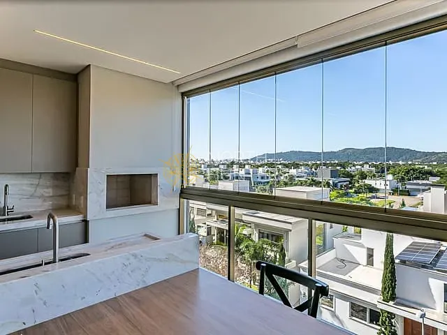 Apartamento com 131m² 2 quartos e 3 banheiros, para alugar, no bairro Jurerê Internacional em Florianópolis