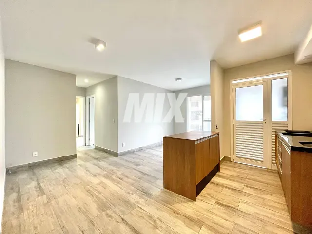 Apartamento 2 quartos e 2 banheiros, à venda ou para alugar, no bairro Vila Ipojuca em São Paulo