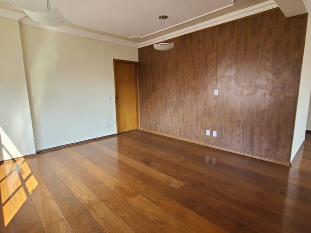 Apartamento 5 quartos e 6 banheiros, à venda, no bairro Centro em Campo Grande