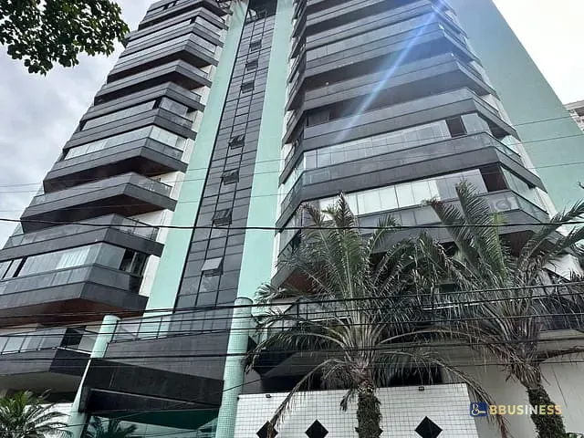 Apartamento 3 quartos e 3 banheiros, à venda, no bairro Centro em Rua Voluntários da Pátria