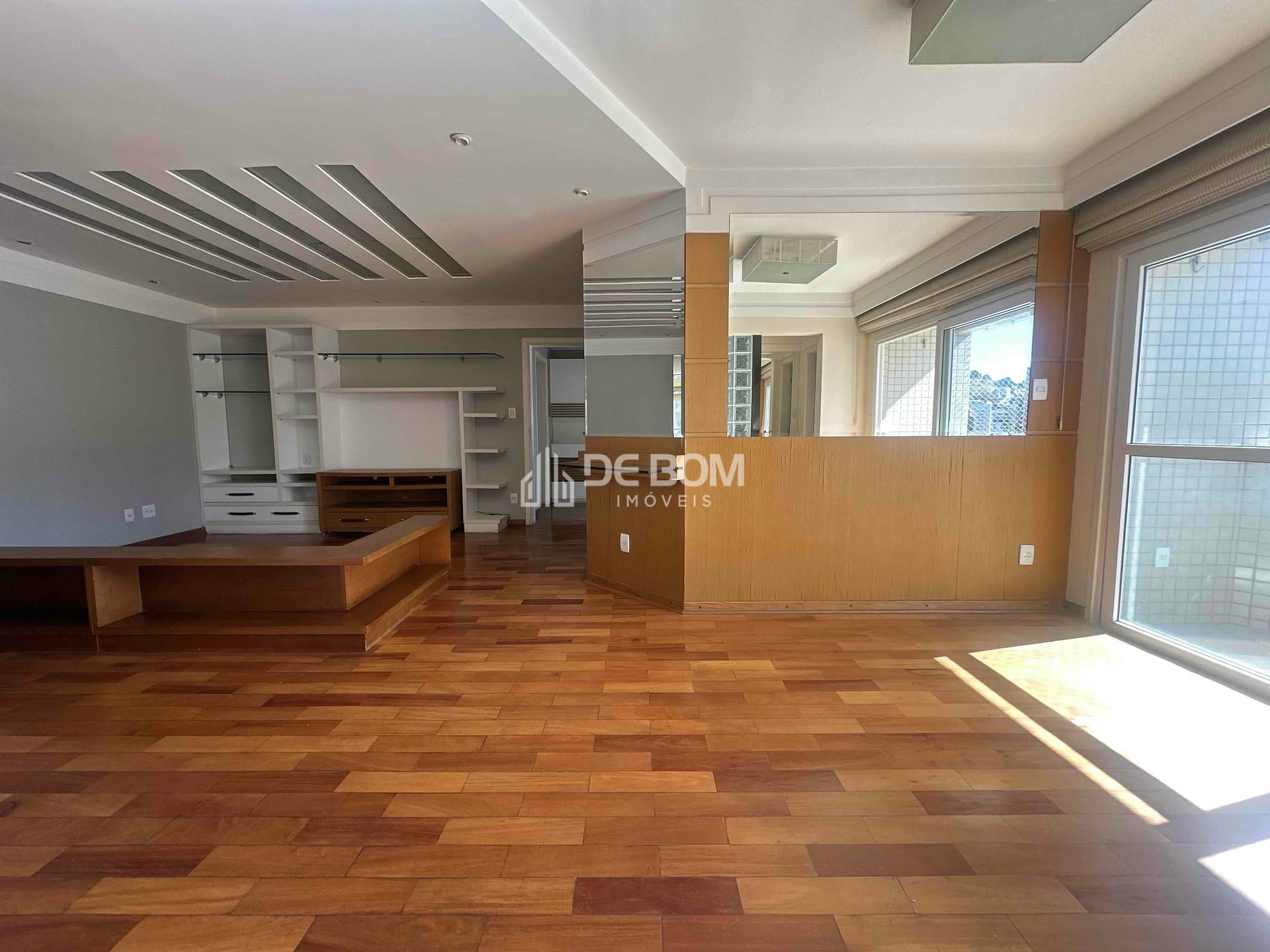 Apartamento à venda com 3 quartos, 125m² - Foto 3