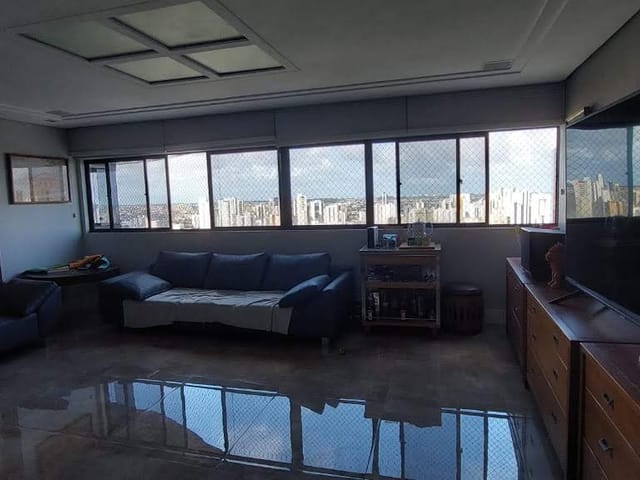 Foto do Apartamento - Apartamento à venda com 200m², 4 dormitórios, com 4 suítes, 3 vagas cobertas, Edf. Alameda 17, Casa Forte, Recife, PE. | Tânia Macêdo Imóveis