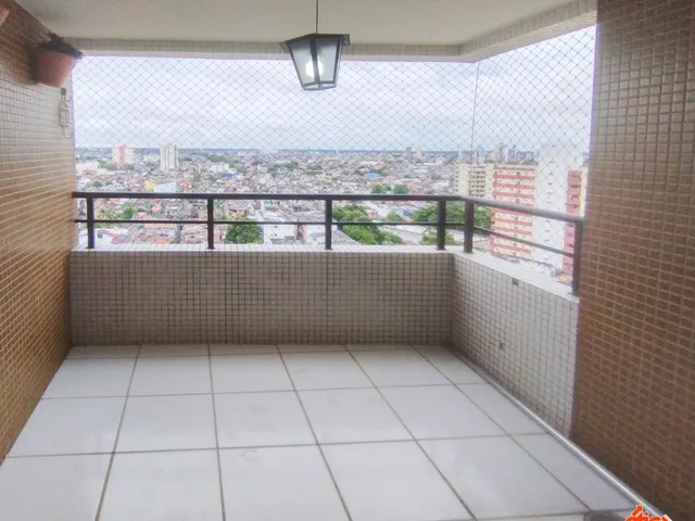Apartamento com 158m² 3 quartos e 4 banheiros, para alugar, no bairro Umarizal em Belém