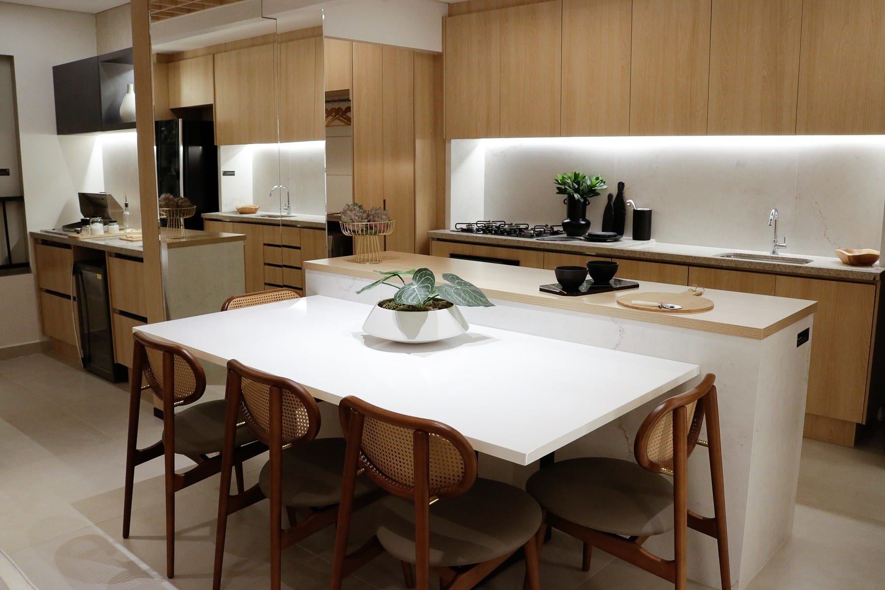 Apartamento à venda com 3 quartos, 119m² - Foto 37