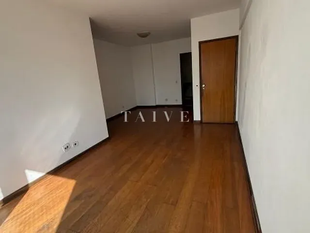 Apartamento 3 quartos e 2 banheiros, à venda, no bairro Centro em Londrina