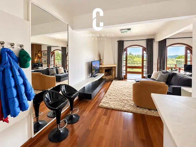 Apartamento 2 quartos e 2 banheiros, à venda, no bairro Alto do Capivari em Campos do Jordão