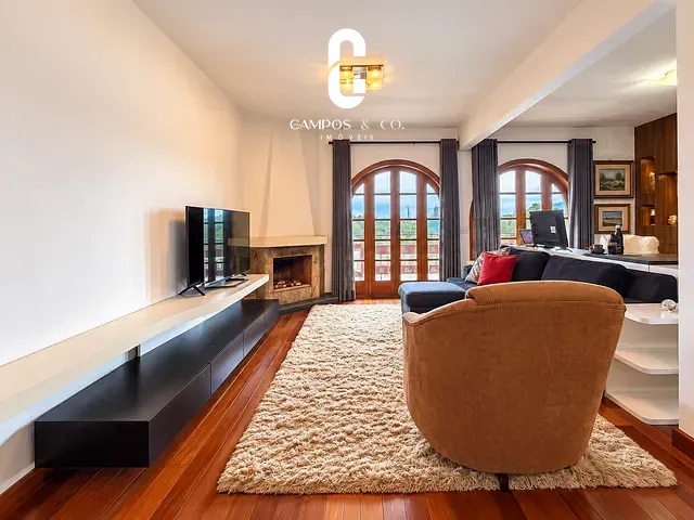 Apartamento 2 quartos e 3 banheiros, à venda, no bairro Alto do Capivari em Campos do Jordão