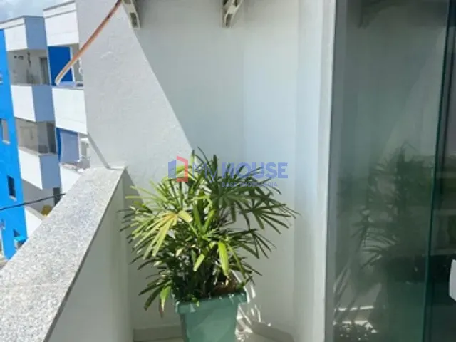 Apartamento com 58m² 2 quartos e 2 banheiros, para alugar, no bairro Nossa Senhora da Vitória em Ilhéus