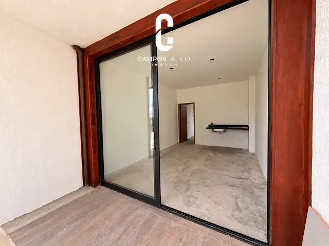 Apartamento 1 quarto e 1 banheiro, à venda, no bairro Alto do Capivari em Campos do Jordão
